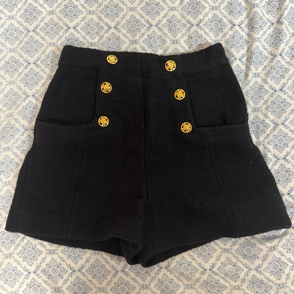 Zara Black High-Waisted Shorts with Yellow Buttons